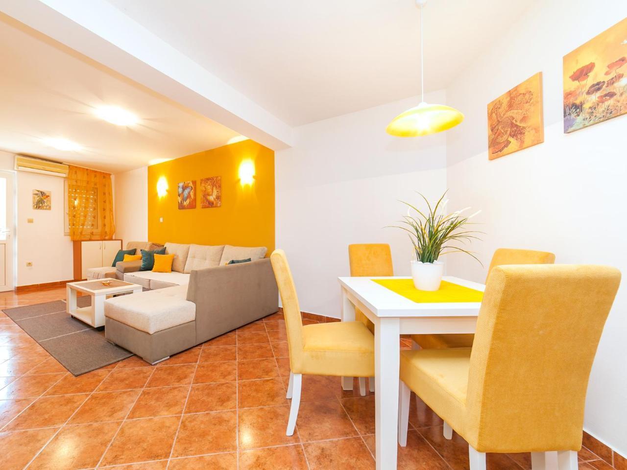 Spin Apartment